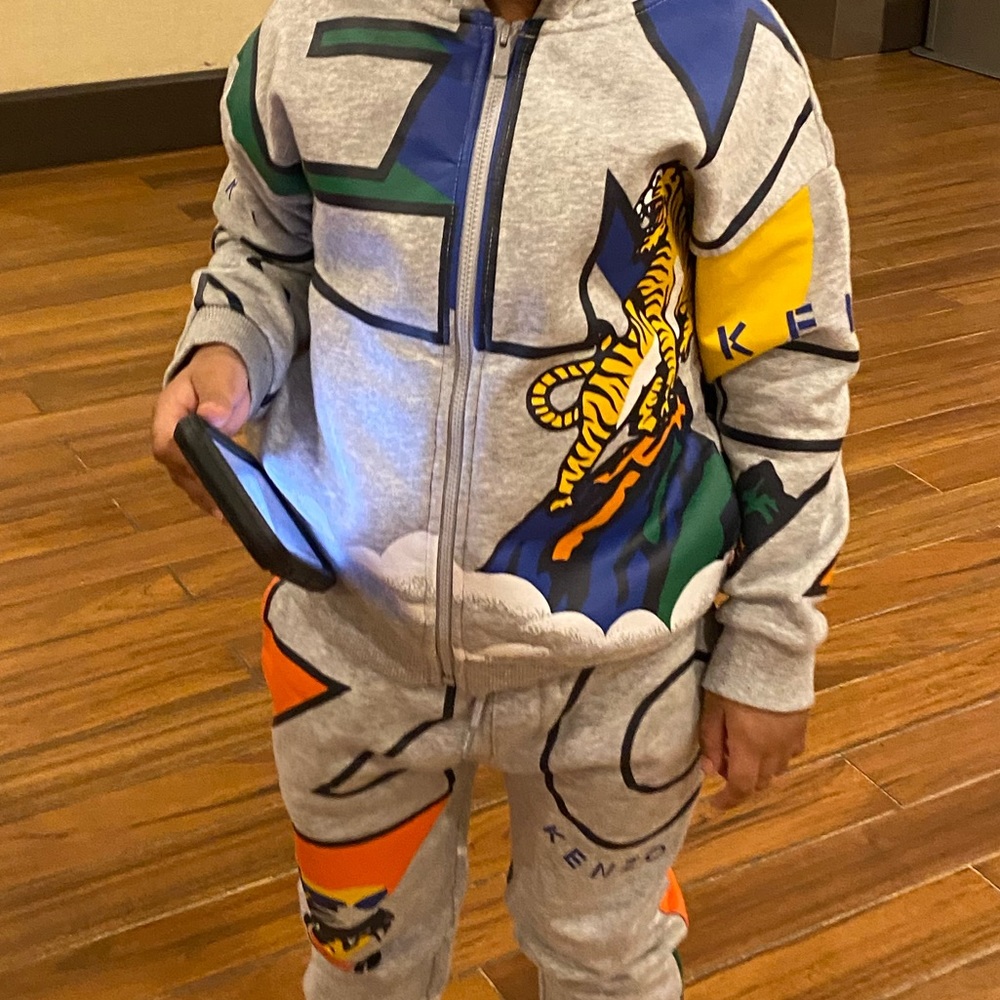 Kenzo tiger logo set